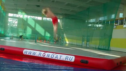 Vladivostok. Air Floor Tumbling - Акробатика на надувном ковре. Владивосток