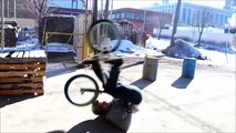 Трюки на велосипеде BMX видео, прыжки, паркур