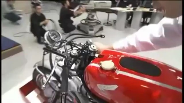 Le son mythique du 6 cylindres honda de course !