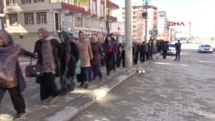 Silvan'da Cizre'ye Destek Yürüyüşüne Polis Müdahale Etti