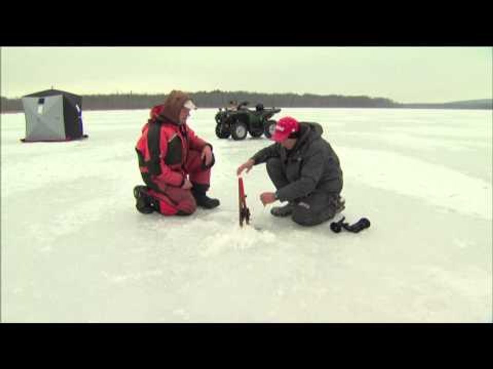 Canadian Sportfishing - Ice Fishing Pike on Little Lake