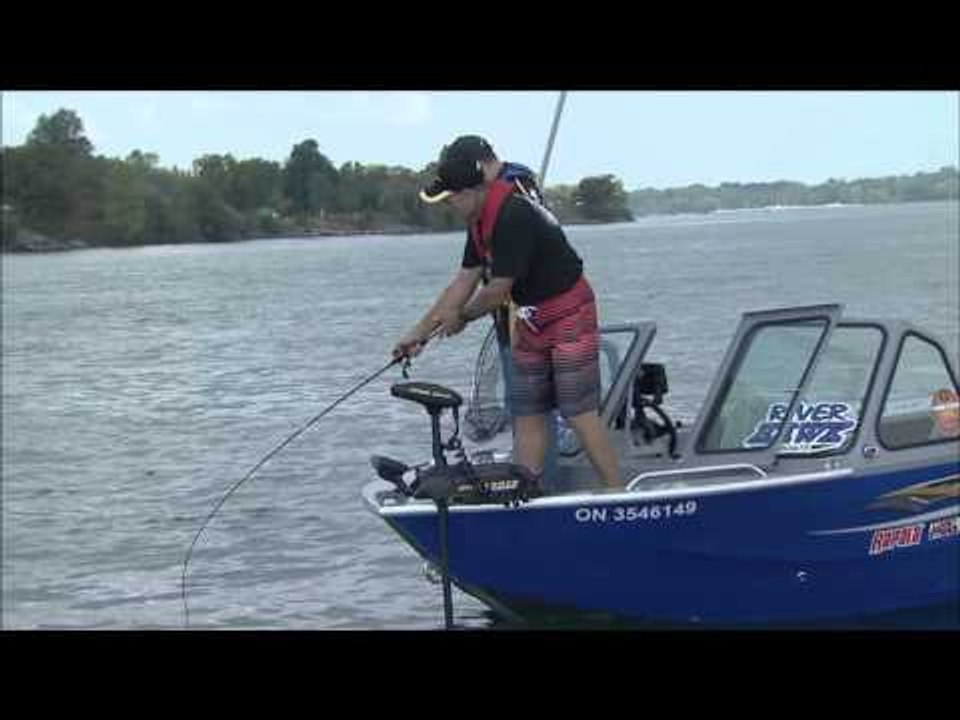 Canadian Sportfishing - Fishing Tube Jigs for Smallmouth Bass in Lake Erie