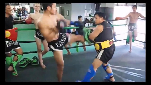 Самая быстрая серия ударов ногой