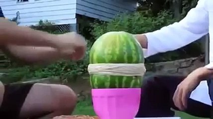 COMO CORTAR UNA SANDÍA (360p)