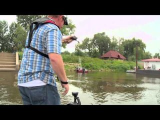 The Ultimate Fishing Experience - Metro River Fishing