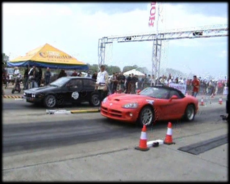 Dodge Viper Vs. Alfa Romeo GTV6 Drag Race