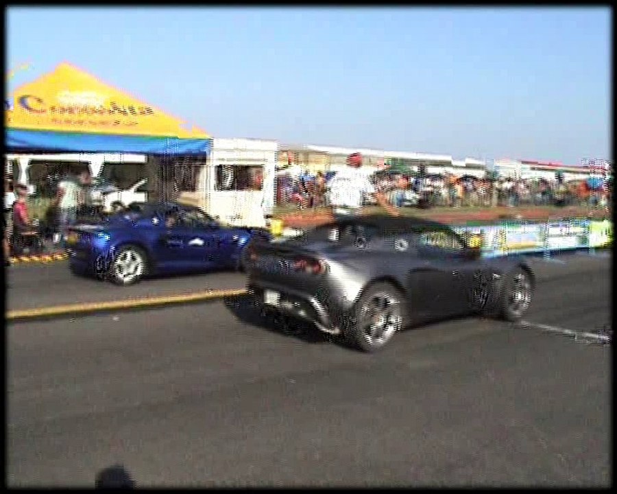 Lotus Elise S1 Vs. Lotus Elise Drag Race