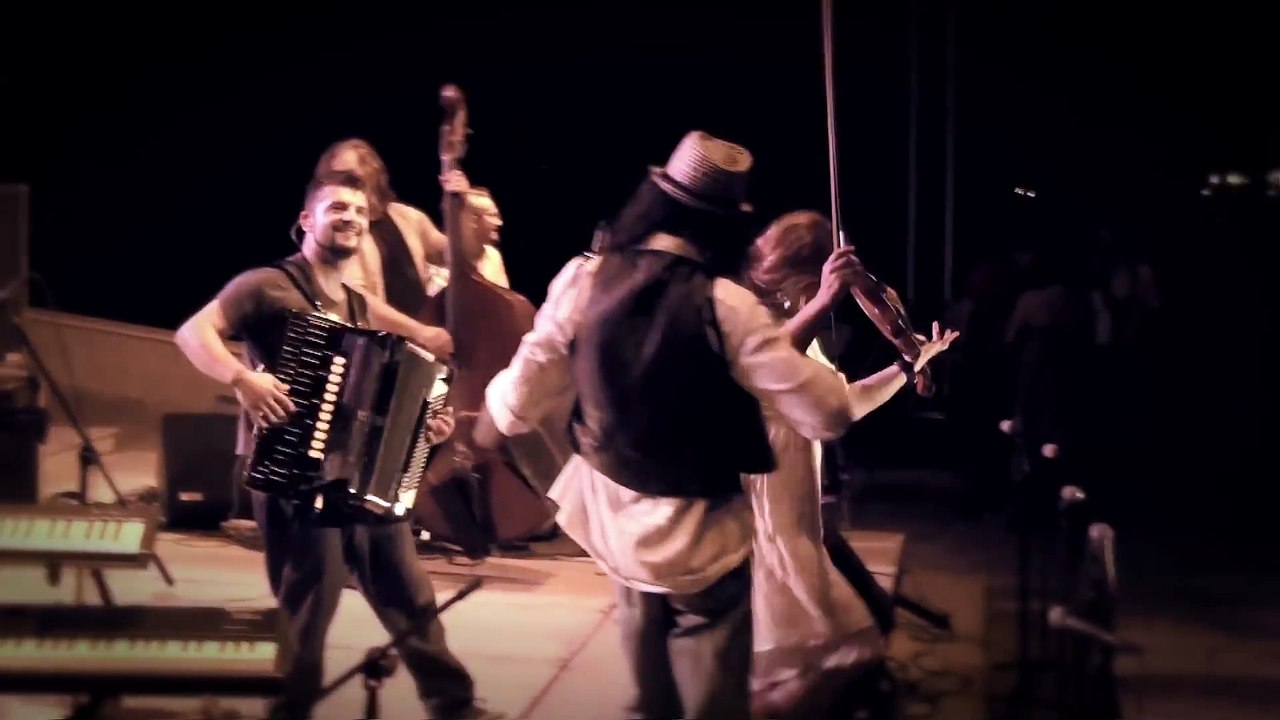 Evanthia Reboutsika - Carousel