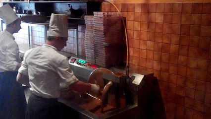 Мастерская шоколада во Львове.(Львівська майстерня шоколаду)