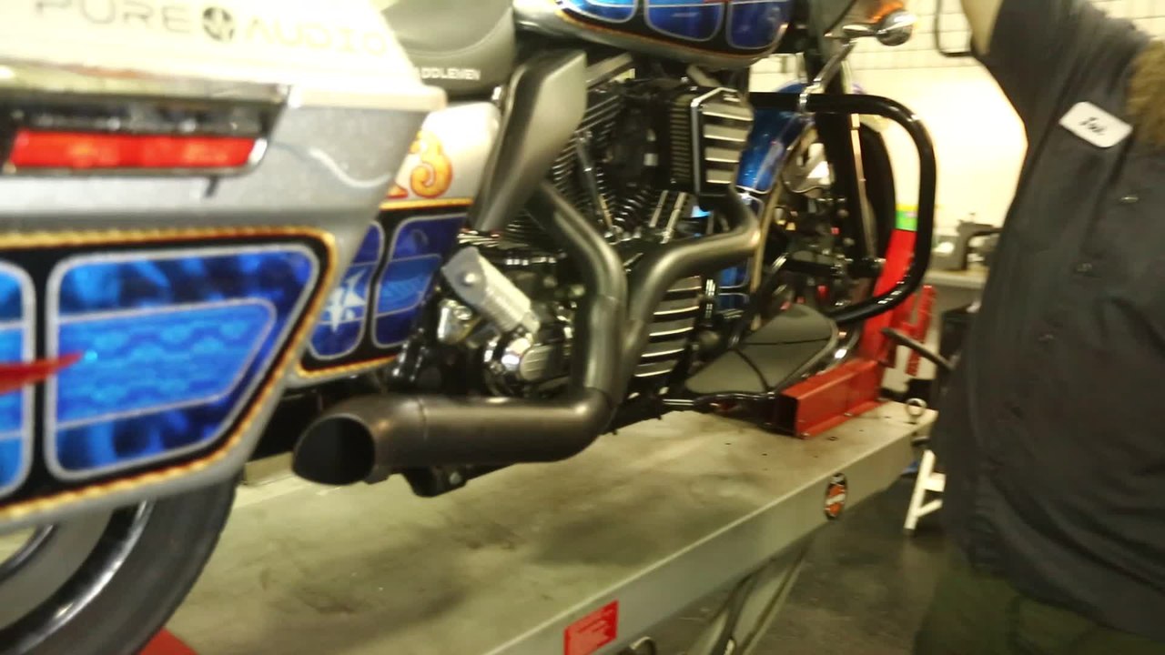 Magnaflow Exhaust Sound video Dailymotion