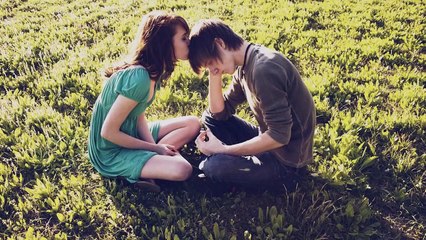 【V2L】► Trả Ai Đó Cả Thế Giới [Kara + Lyric]