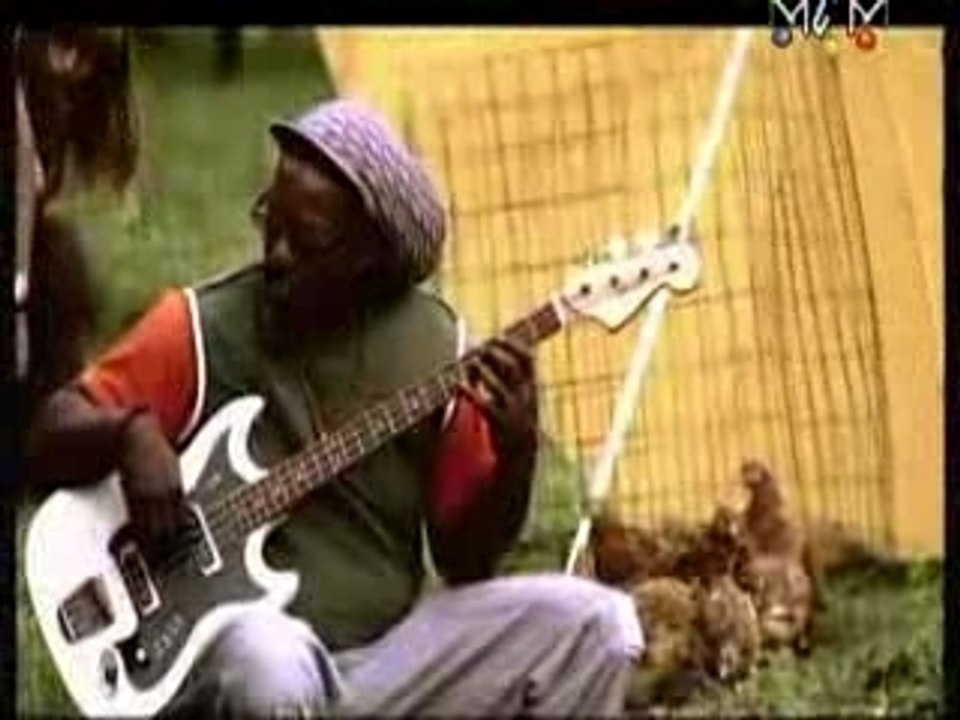 Axelle-red-je-pense-a-toi