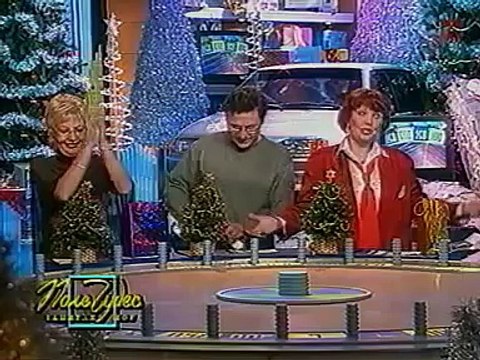 Прикол на поле чедес! пьяная упала в прямом эфире, позор на тв