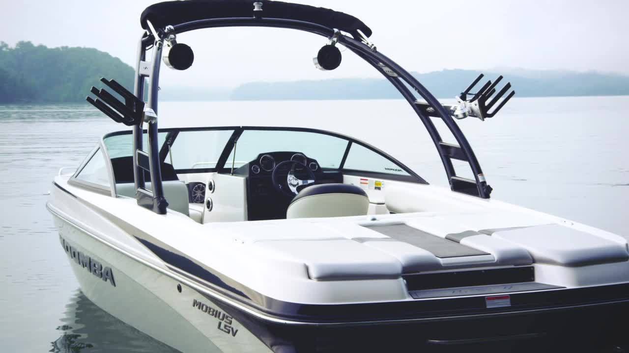 WATERSKI Top 3: 2014 Moomba LSV