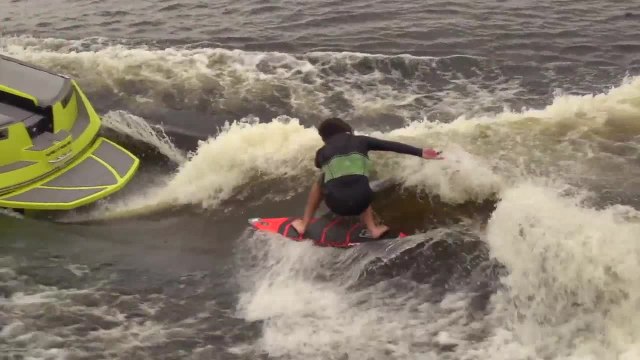 WATERSKI Top 3: 2014 Super Air Nautique 210