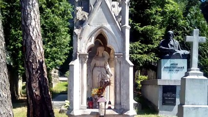 Лычаковское кладбище Существует с 1786 г -необычные места-
