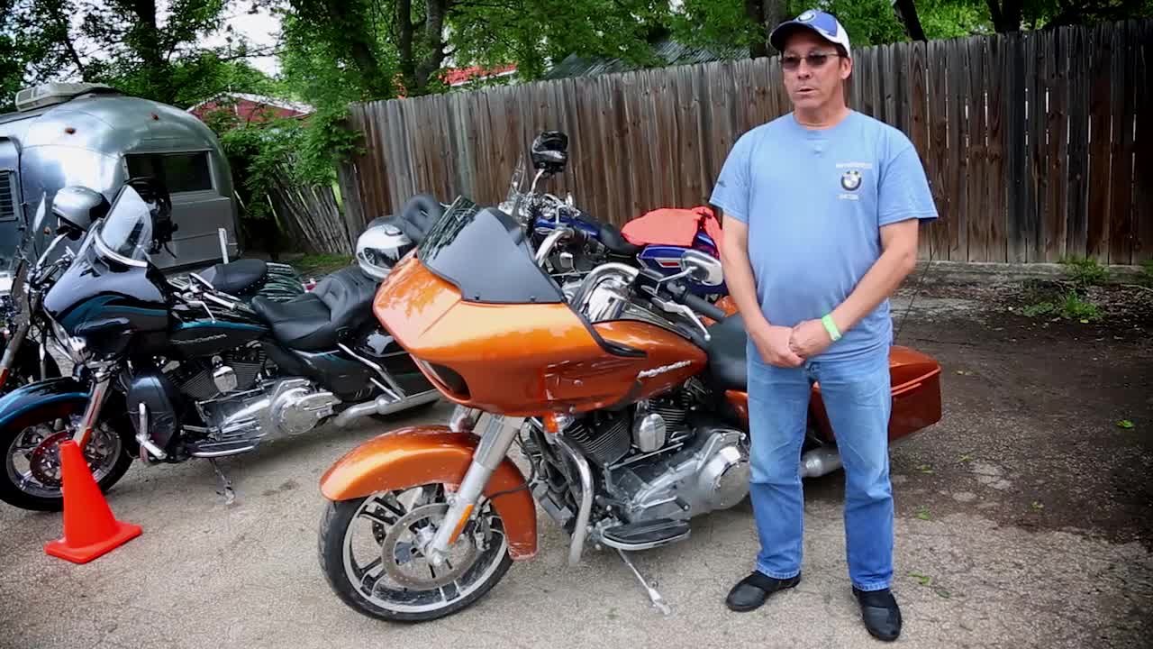 COTA Video David rides the Harley-Davidson Road Glide