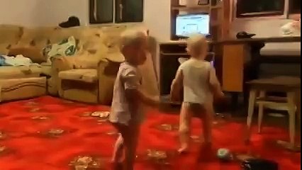 танец маленьких близнецы супер 2014