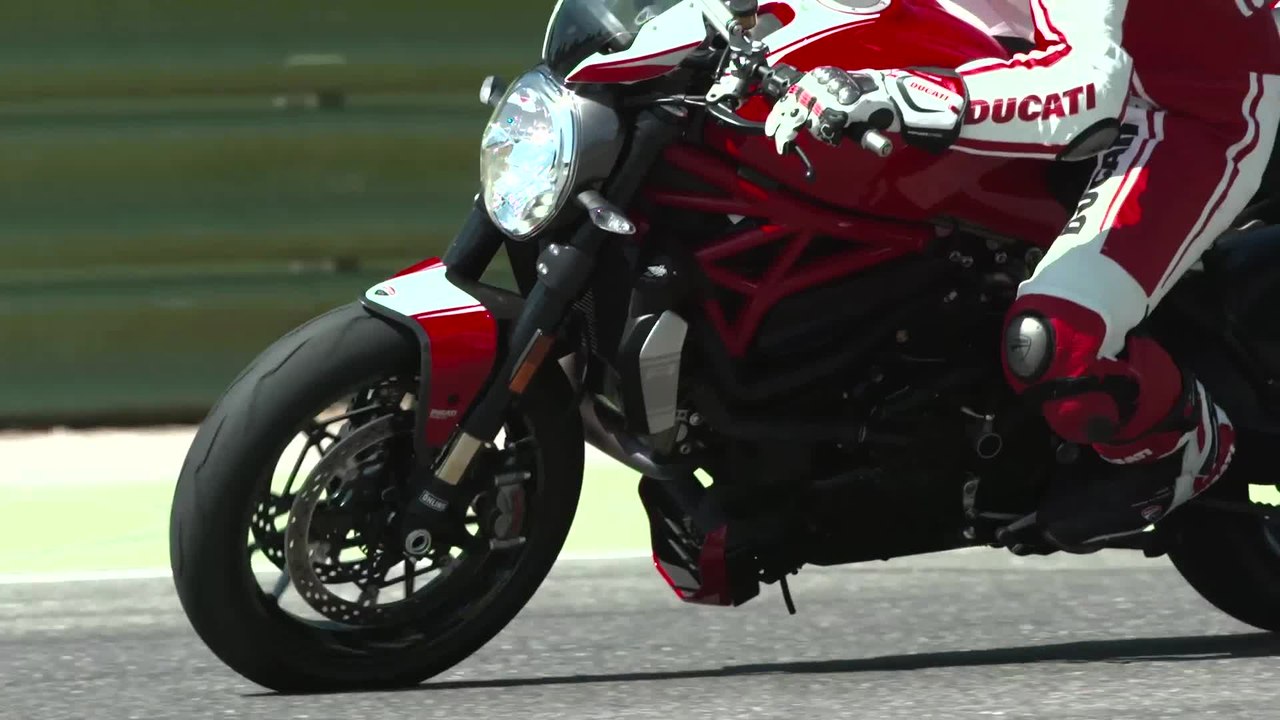 Ducati Monster 1200R VIDEO