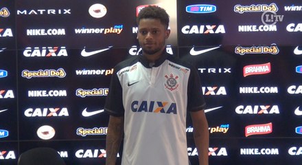 André é apresentado no Corinthians e quer esquecer polêmicas fora de campo
