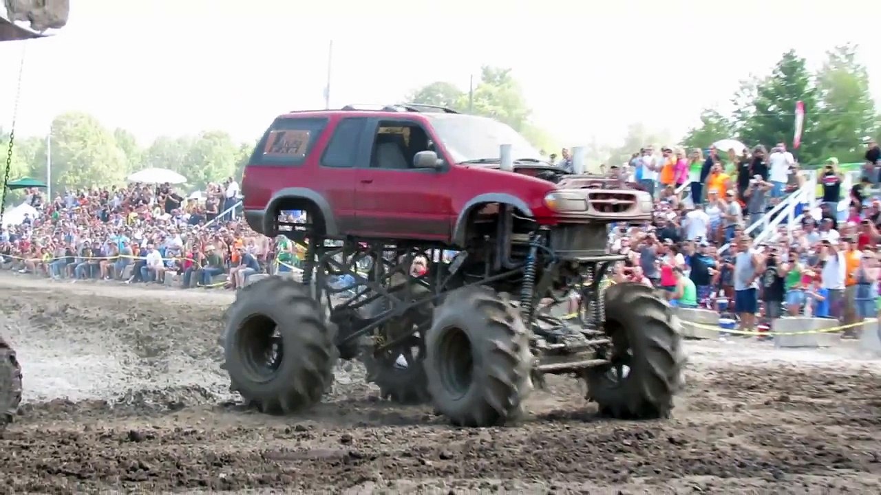 Perkins Big Crash Freestyle Mudding At Michigan Mud Jam 2013 View 1