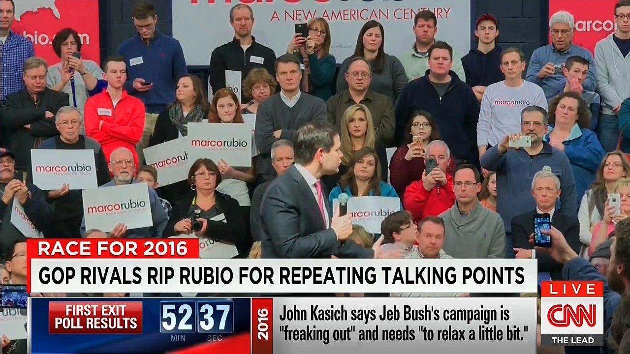 Marco Rubio literally malfunctions onstage