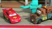 Play-Doh Tractor Pies Disney Cars Mater and Lightning Tractor Tipping Frank Combine Vaction