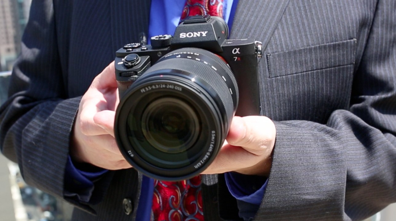 Hands On: Sony a7R II
