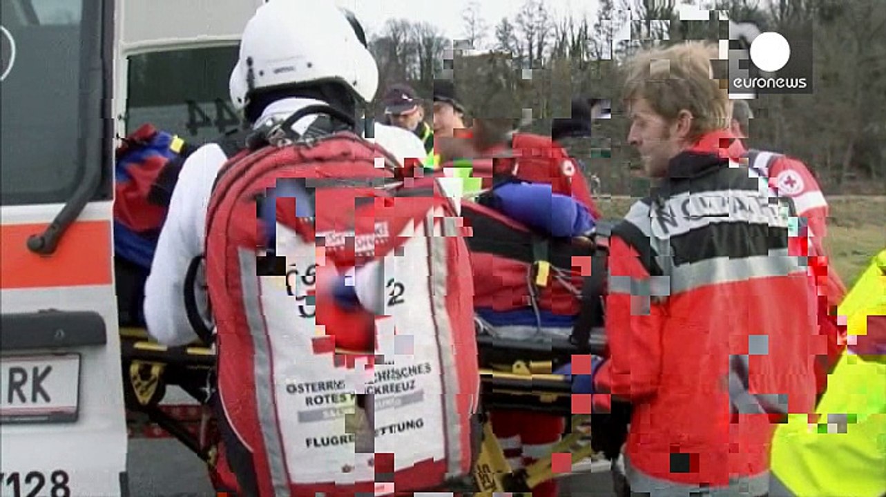 Frontalcrash in der Kurve in Bad Aibling: 10 Tote, viele Verletzte