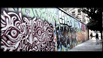 Krom au mic feat Melan, Wira & ODT – Hors saison (Clip)