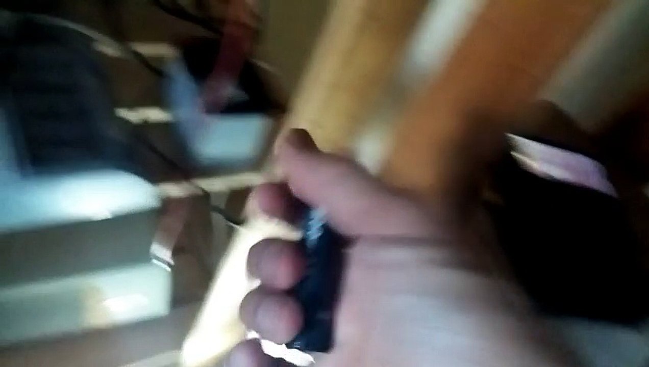 Dead-on-Arrival (DOA) China-made type 303 flashlight buyer's review,  money down the drain, shipped by Beijing vendor