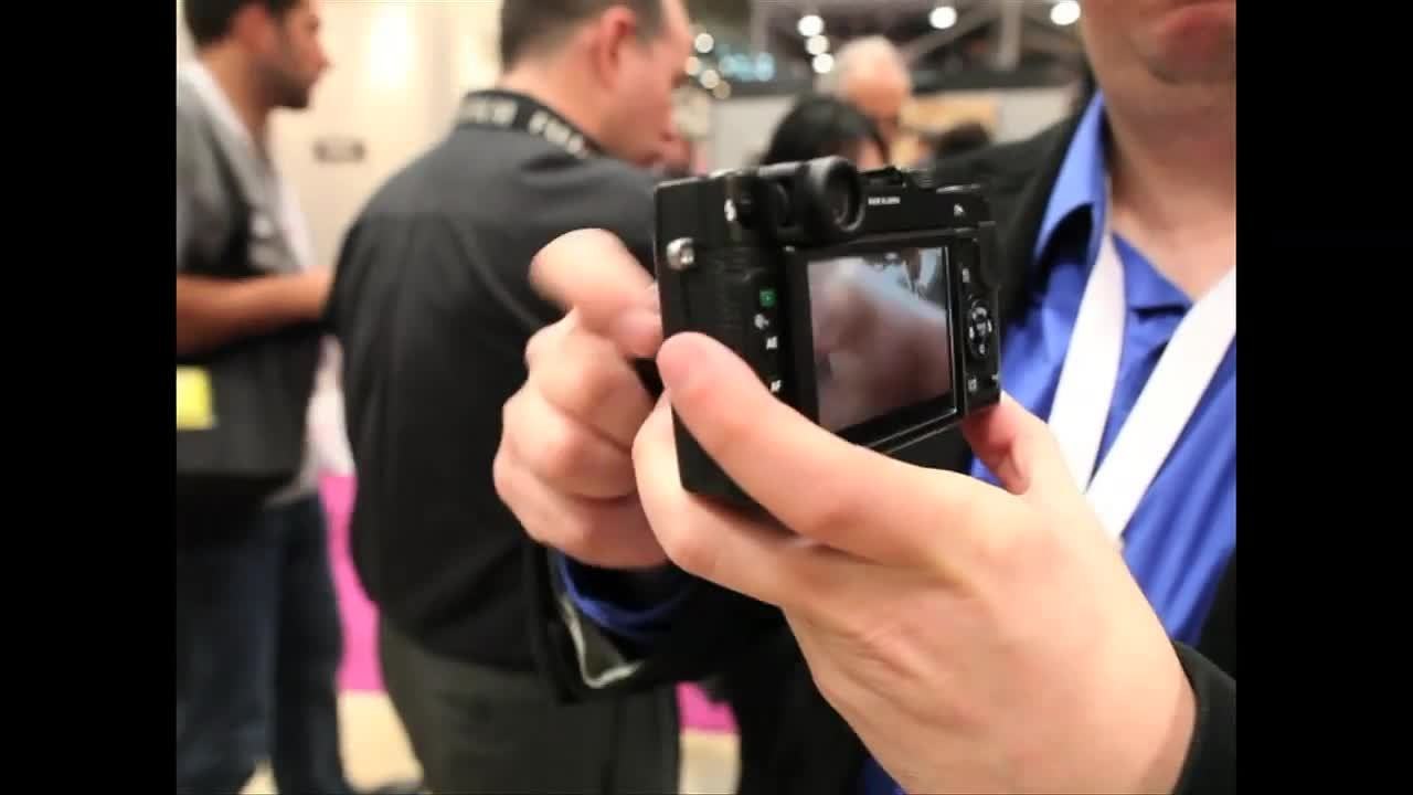 Hands On: Fujifilm X10