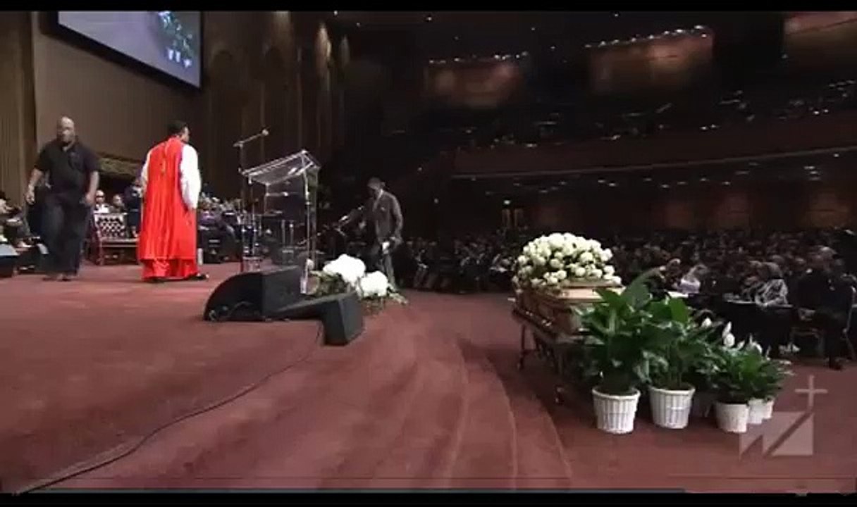 Jesse Jackson Speaks at Pastor Andrae Crouch Home-Going Celebration