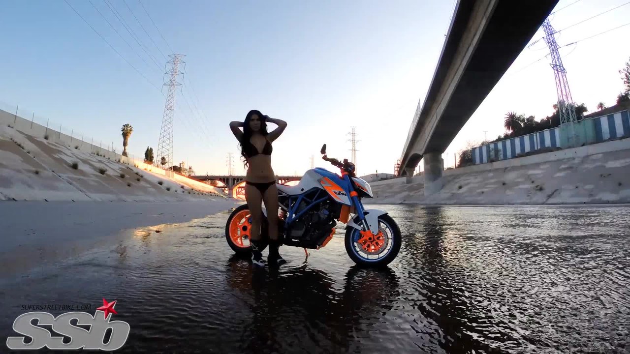 Behind the scenes time-lapse of our shoot with Amber Grace