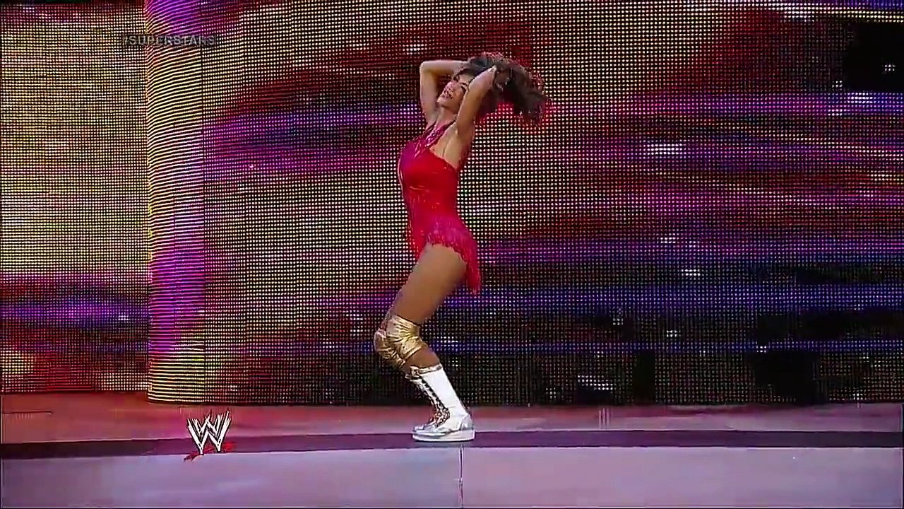 WWE SuperStars 2014/07/17 Naomi vs Rosa Mendes