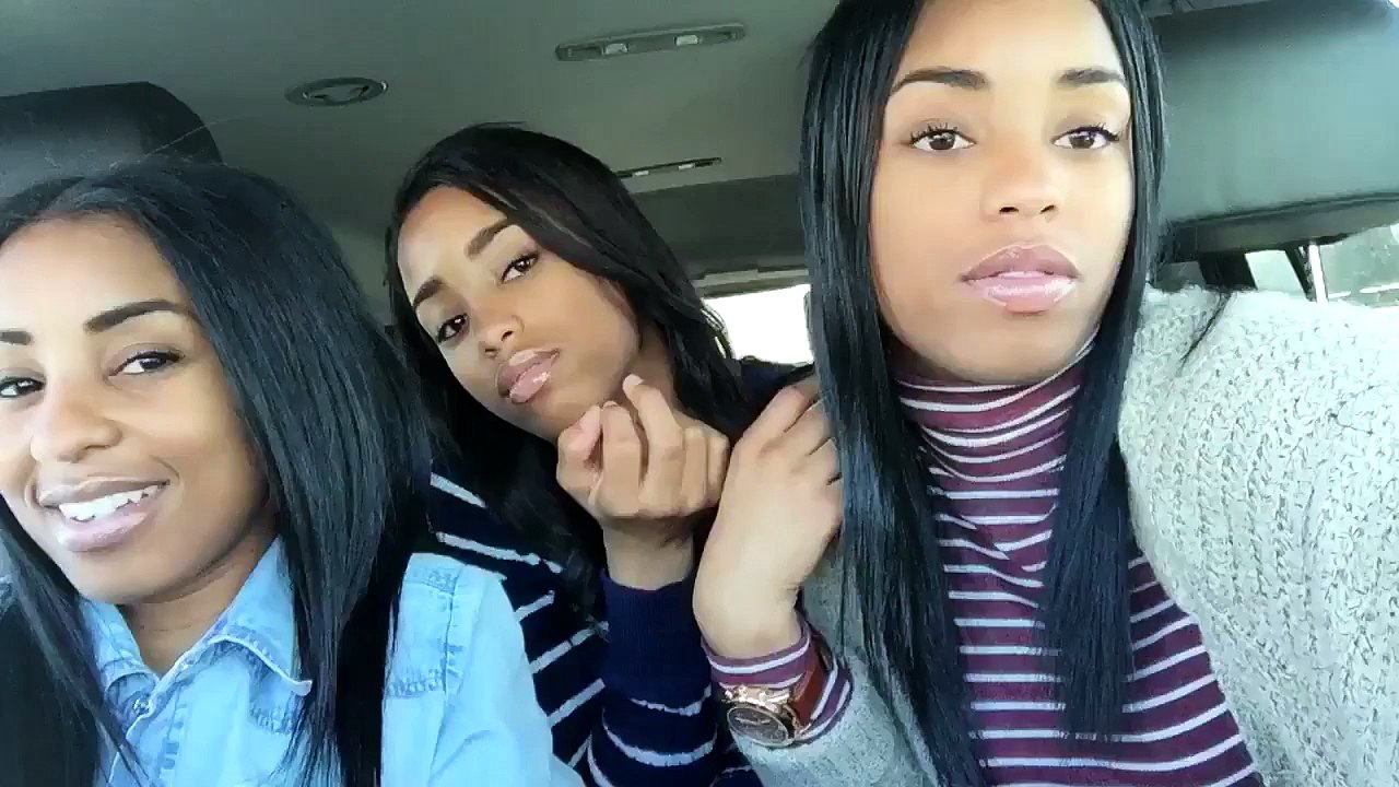 Maman, ma jumelle et moi laquelle des trois est  la mère