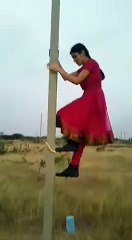 Indian Desi Girls Amazing Stunt