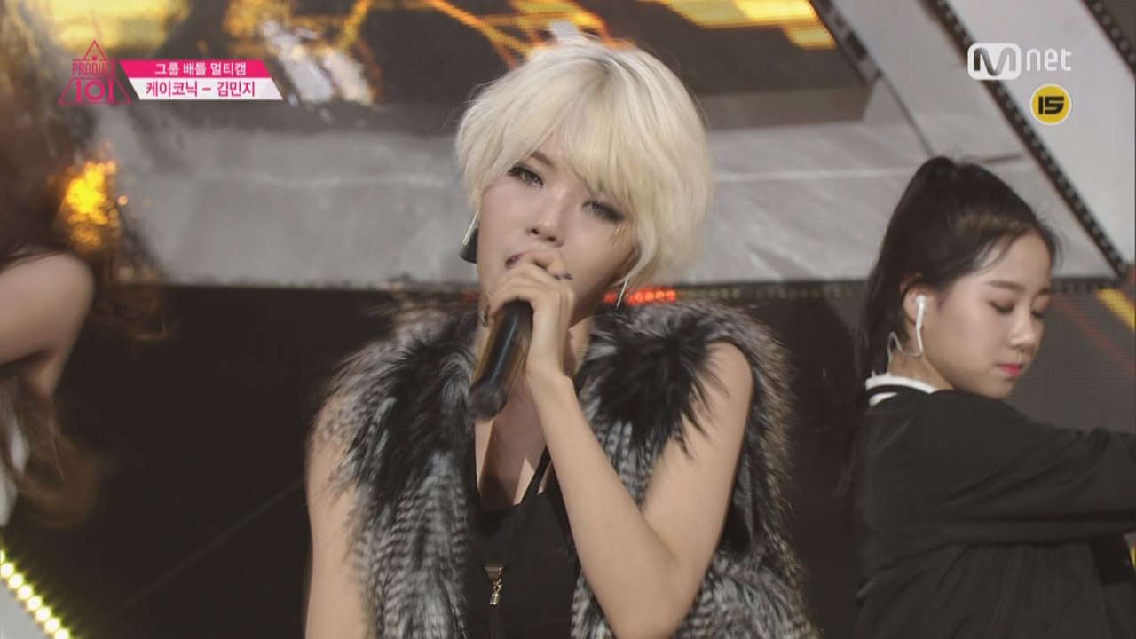 [직캠]일대일아이컨택ㅣ김민지 - 2조 2NE1 ♬Fire