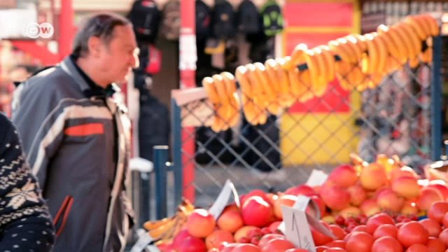 Western Union - Profiting from refugees | Made in Germany