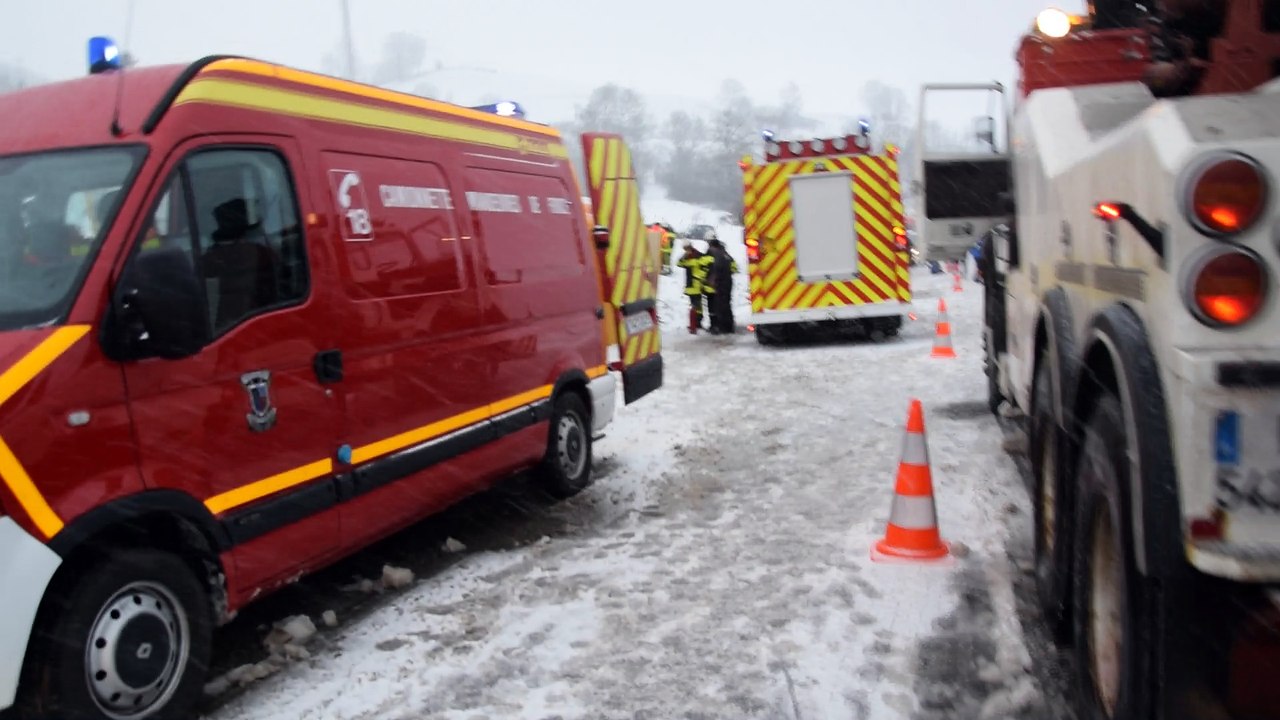 Accident de car scolaire à Montflovin, deux collégiens morts