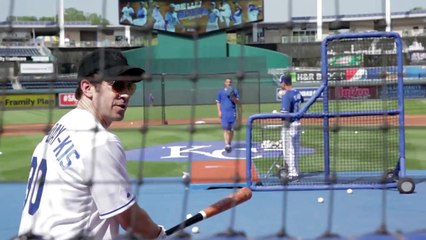 Big Slick takes a few 'real' pitches at batting practice