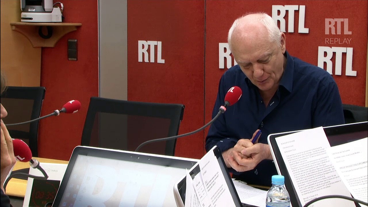 Remaniement ministériel : "Je me sens très Royal au bar, tendance Ségo", lance Nicolas Domenach