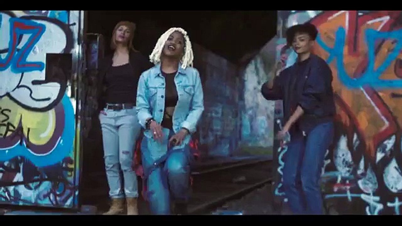 Lil Contess feat. Take A Mic - Fais les choses bien (Clip Officiel)