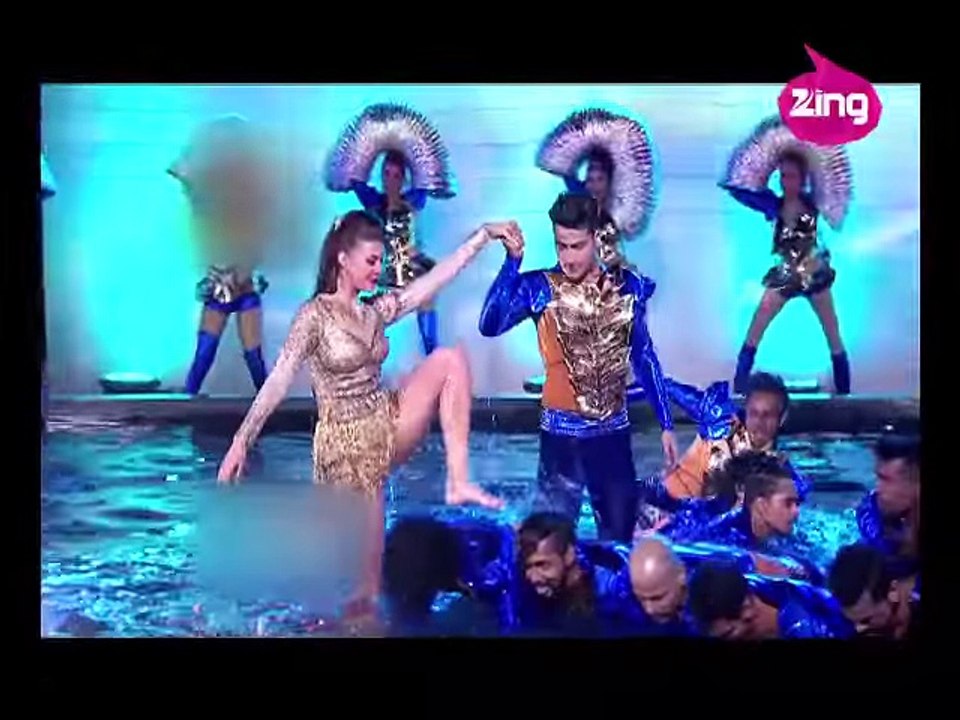 Watch Ranveer And SRK In A Hilarious Avatar At Stardust Awards