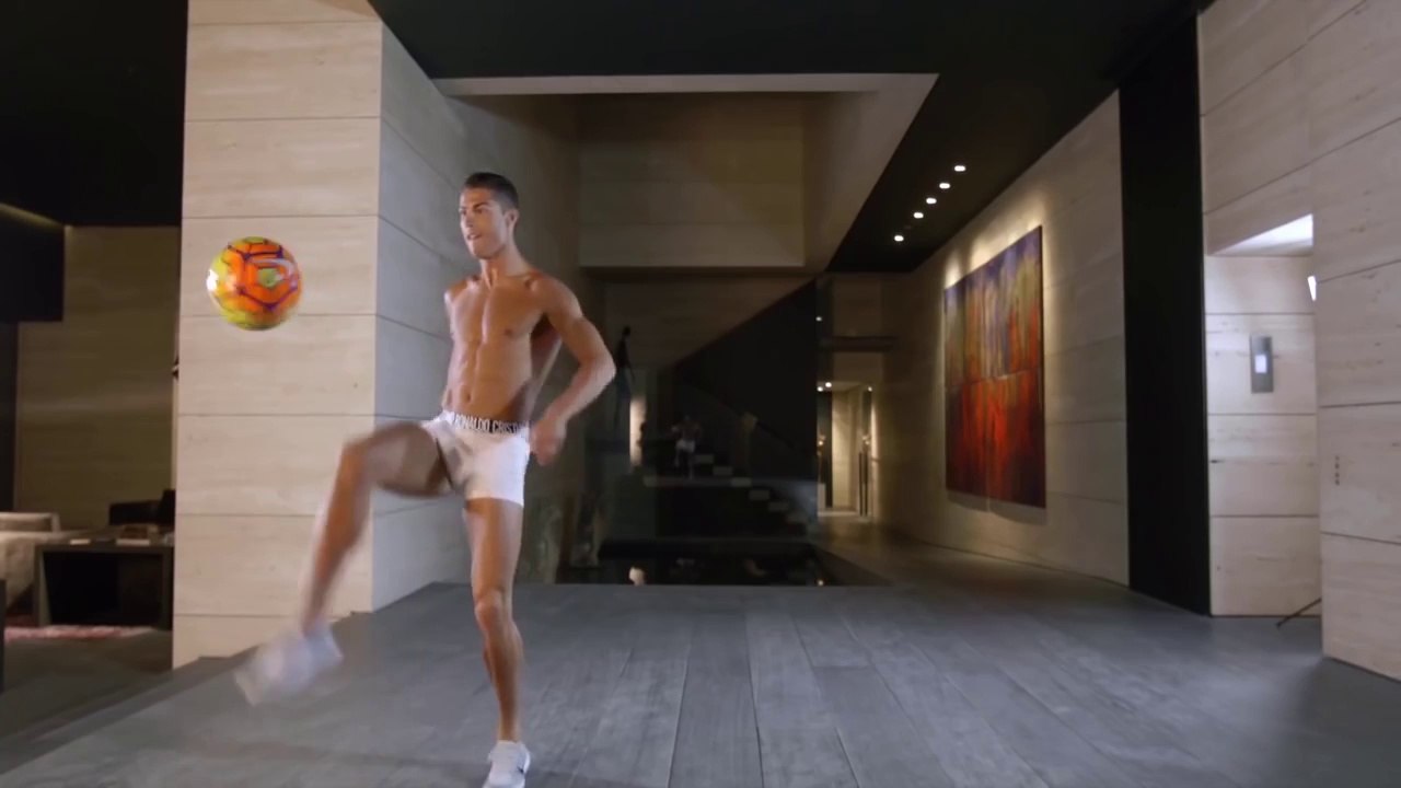 CRISTIANO RONALDO IN UNDERWEAR