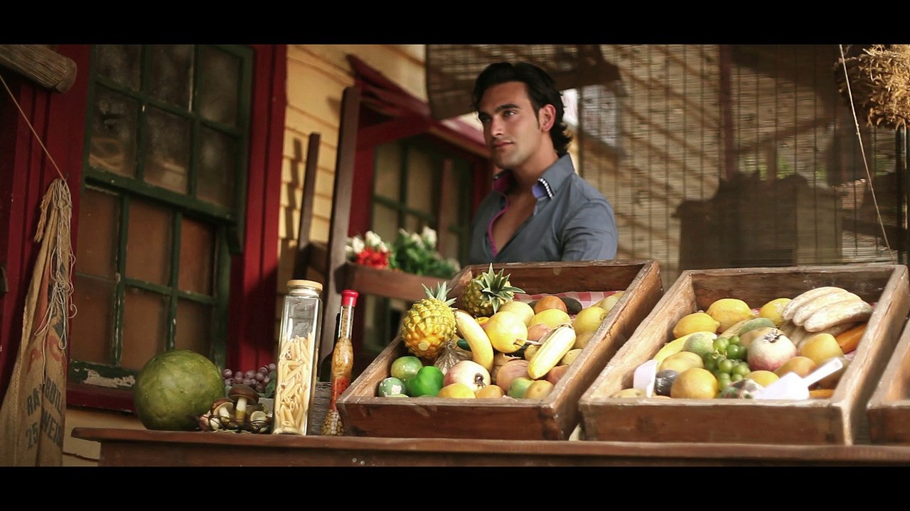 Ellie White - Ziua mea (Official Music Video)