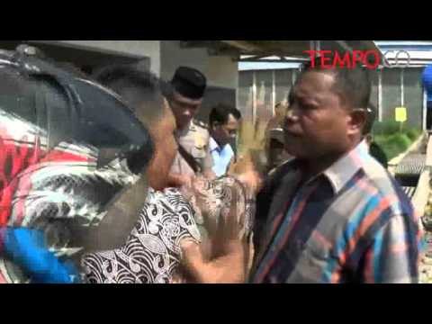 Sebabkan Polusi Udara, Ratusan Warga Cimiung Tolak Pabrik Baja Asal India