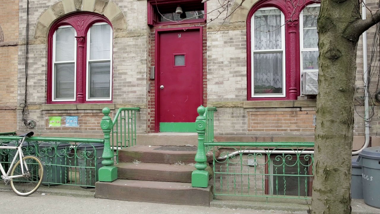 Short docu about Bill, a 52-year-old pizza delivery man. Delivery (2014)