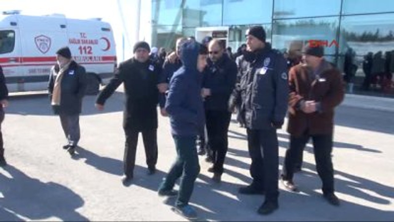 Sivas Şehit Özel Harekat Polisi Osman Yurt'un Cenazesi Memleketine Getirild