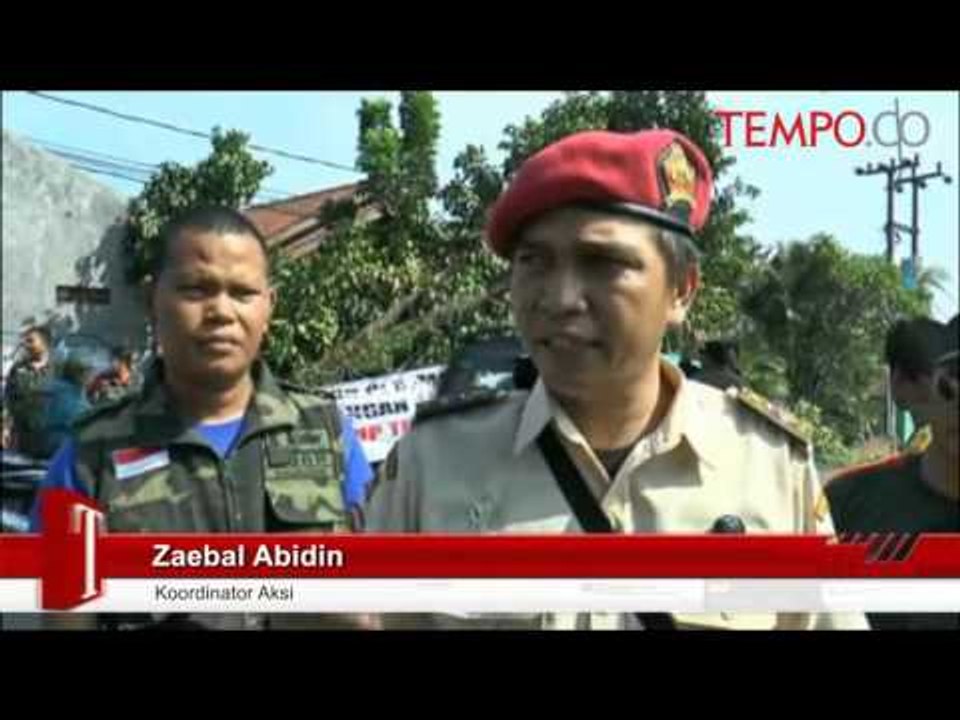 Ratusan Truk Sampah Dihadang Ormas ketika Menuju TPA Galuga